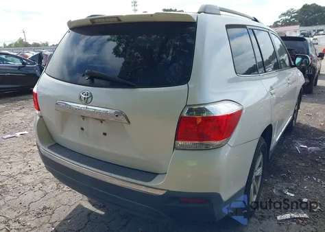 2011 Toyota Highlander Se V6 z USA, uszkodzony, nr VIN 5TDZK3EH0BS034263